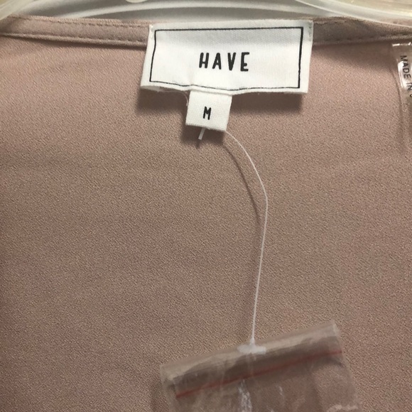 Neutral tunic - Picture 2 of 3